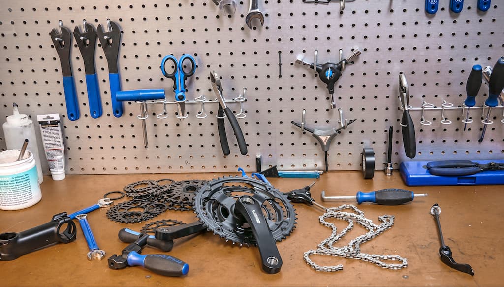 Ebike maintenance and repair workbench with bike sproket